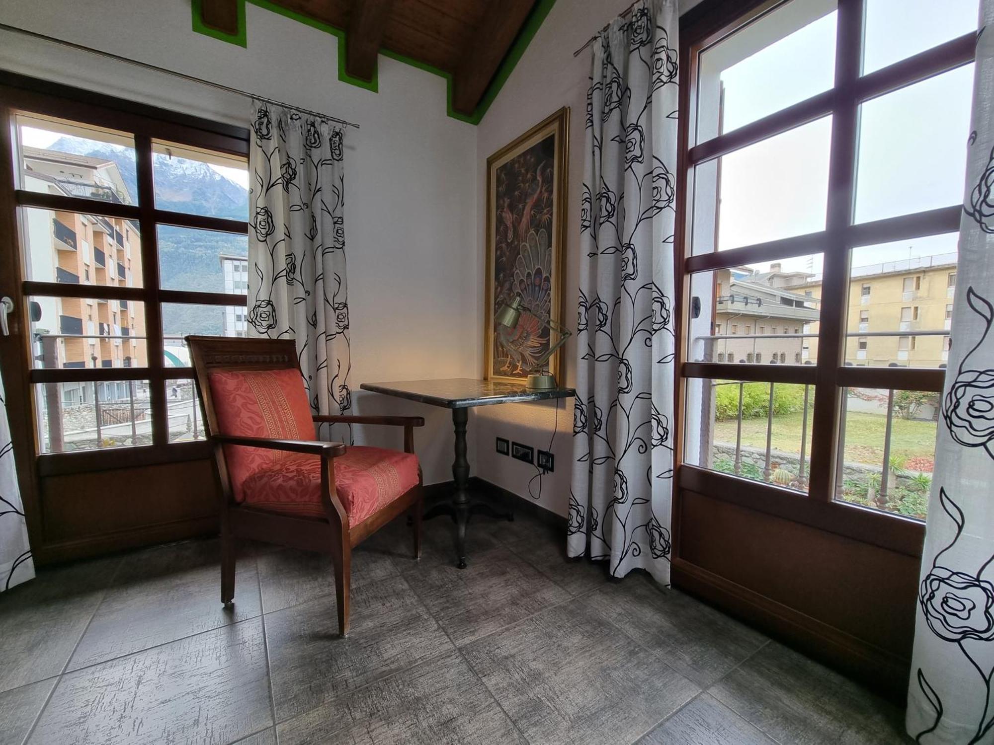 Maison Bodroz Appartamento Charme Aosta Exterior photo